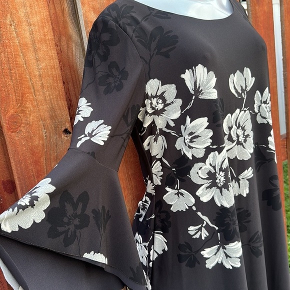 Lauren by Ralph Lauren Women's Floral-Print Flutter Sleeve Dress Size 10 - Picture 6 of 13